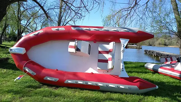 Fabricación de Botes Semirrígidos